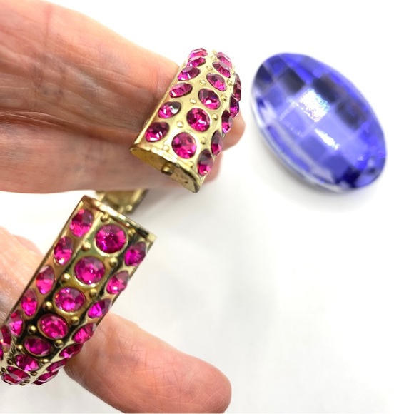 Pink Rhinestones Gold Clamper Style Bangle Bracelet - Picture 3 of 7